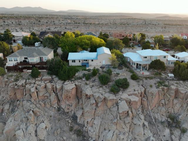 1795 Los Pueblos
