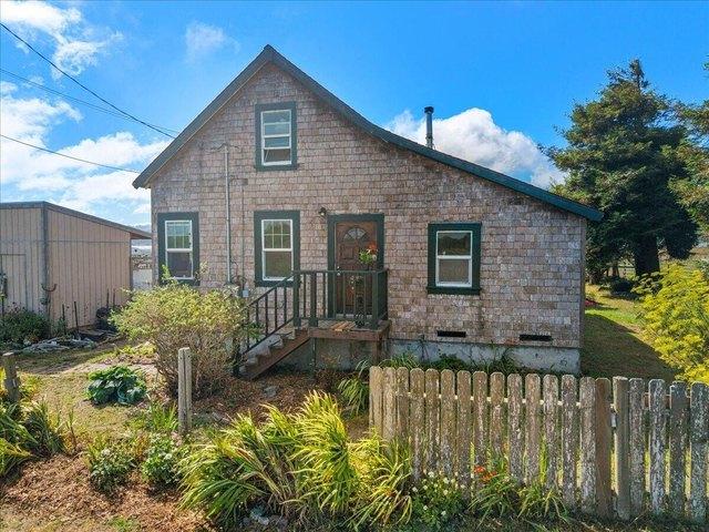 1796 Port Kenyon Rd, Ferndale, CA 95536