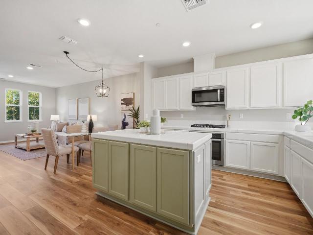 17982 Monterey