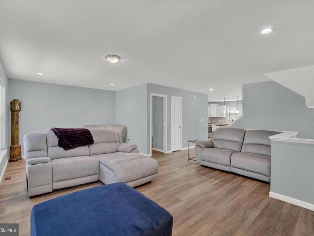 17995 Dave Anne Circle