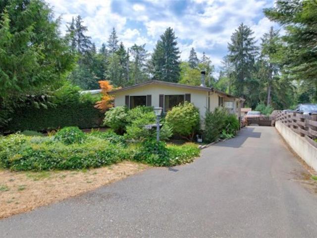 1791 Astra Rd, Comox, BC, V9M 4B6 house for sale | Listing ID 1044 | Royal LePage