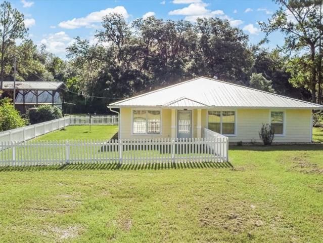 17925 SE 49 Pl, Hawthorne, FL 32640 | MLS #GC533027