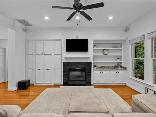 1792 Ridge Oaks Drive
