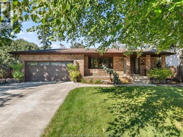 179 Grant Avenue, Tecumseh, ON, N8N 2X9 house for sale | Listing ID 26023 | Royal LePage