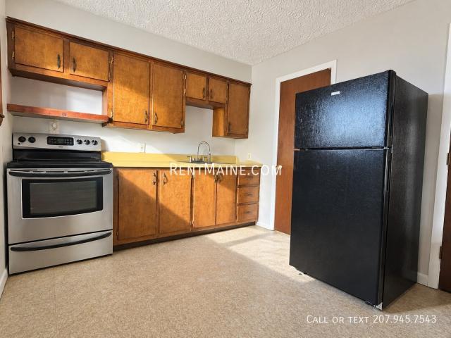 179 Pine St. Apt 1 bed, 1 full bath