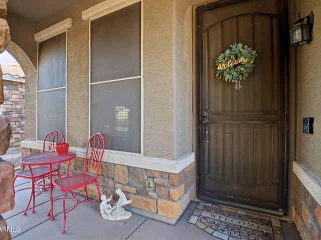 18049 W IVY Lane