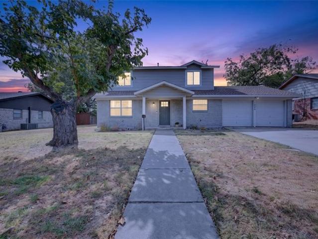 1804 Mims St, Fort Worth, TX 76112