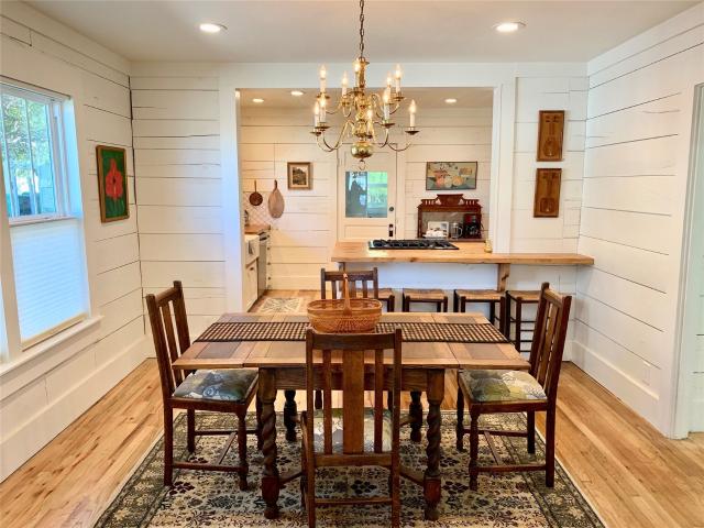 1804 N Elm Street, Denton, US, TX