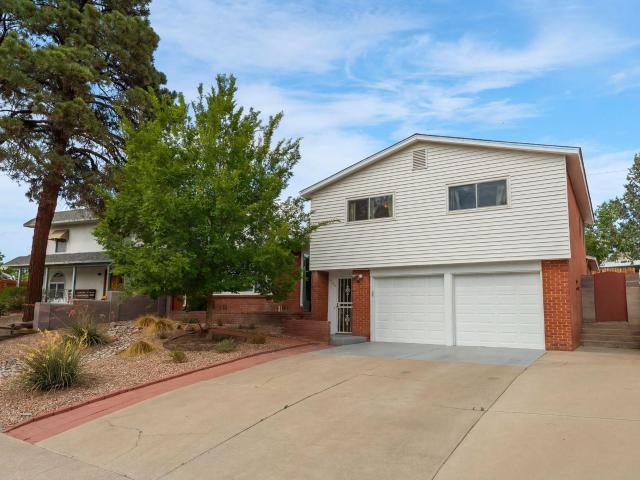 1804 Rita DR NE