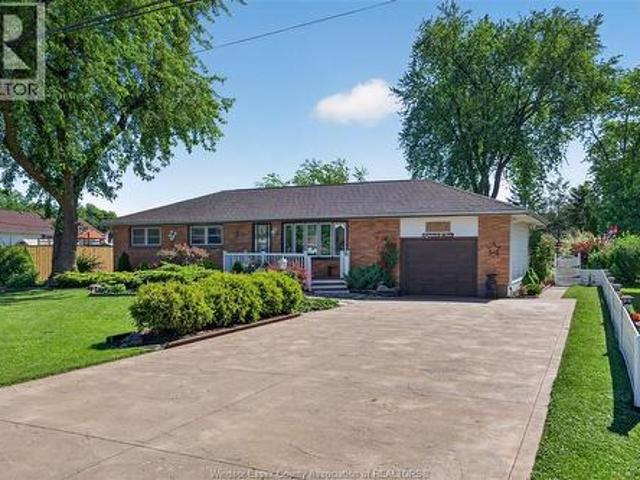 1804 St. Anne Street, Tecumseh, ON, N8N 1V4 house for sale | Listing ID 26014 | Royal LePage