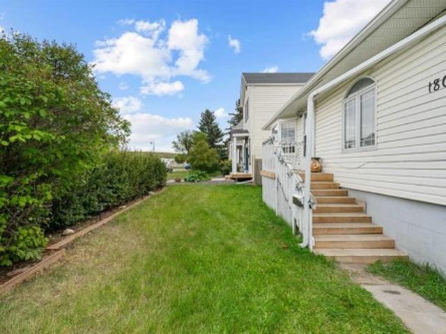 1804 41 Street Nw, Calgary, AB, T3B 1A5 house for sale | Listing ID A2341 | Royal LePage
