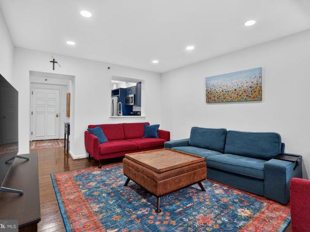 1805 Crystal Drive # 503S