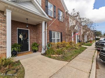 1805 Geerkin St, Unit 11, Pascagoula, MS 39581 | MLS #4141