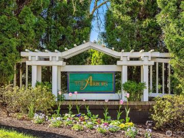 1805 th Ave SE, Unit 22, Bellevue, WA 98005 | MLS #2531
