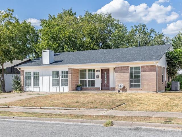 1805 W Belden