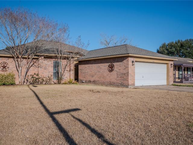 1805 Willow Bend Dr, Wharton, TX 77488 | MLS #62638