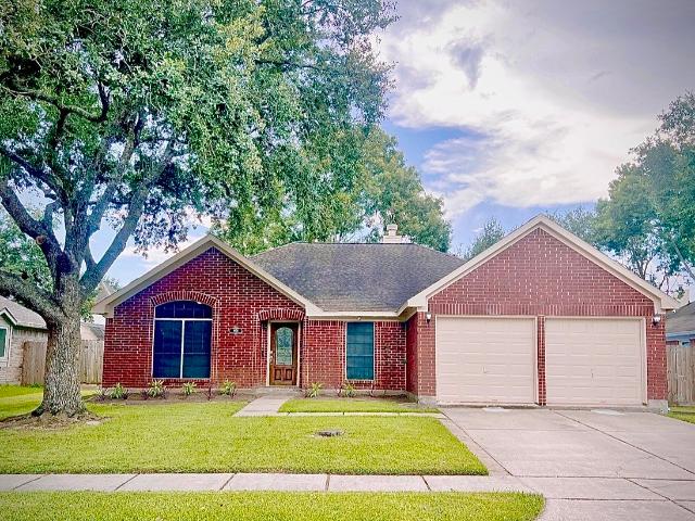 1806 Oak Wood Drive E