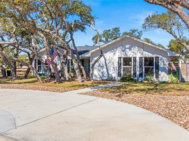 1806 Baywood Drive