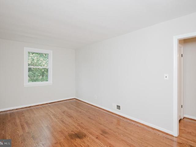 1806 Grafton Shop Road