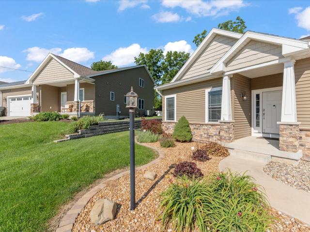 1806 Lake Ridge Court # 1806
