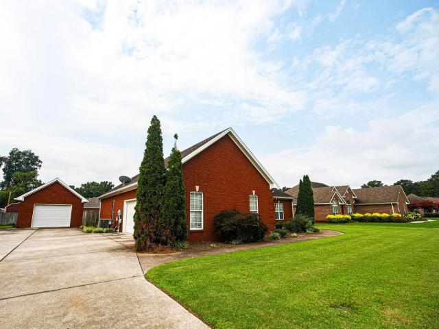 1806 Woodside
