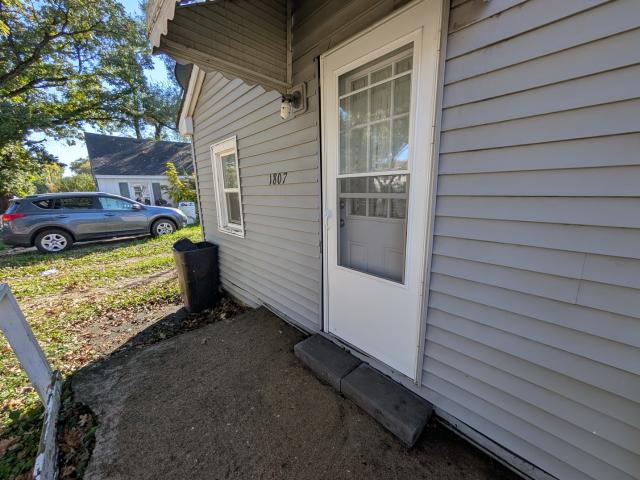 1807 Poplar Street