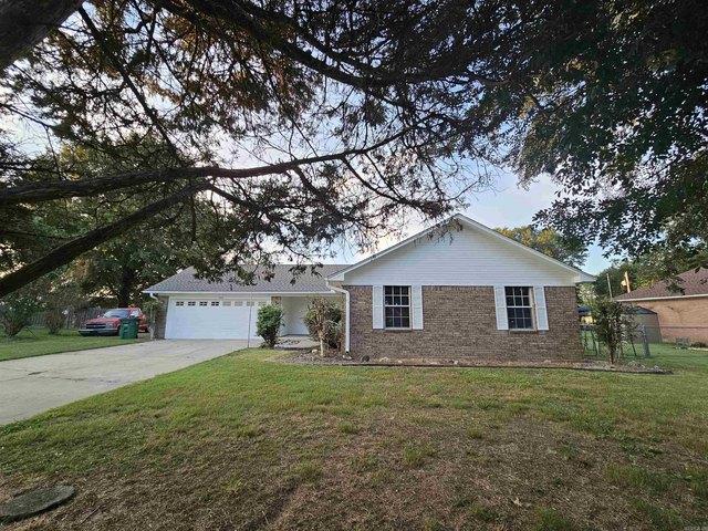 1808 Applewood Cv, Beebe, AR 72012