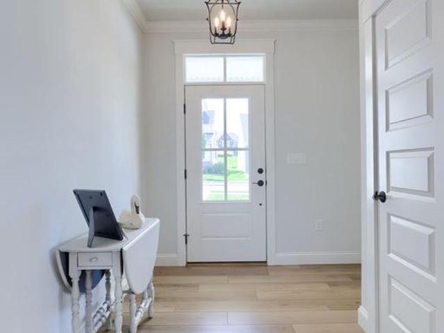 1808 Emerald Way