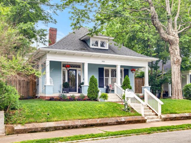 1808 Lillian St