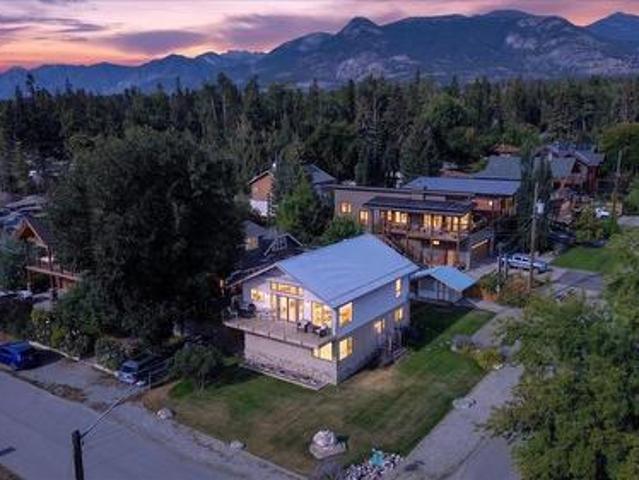 1808 Tretheway Road, Windermere, BC, V0B 2L2 house for sale | Listing ID 10398 | Royal LePage