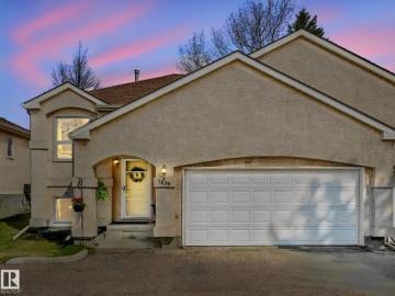Daly Grove, Edmonton, Alberta - Deck, Parking