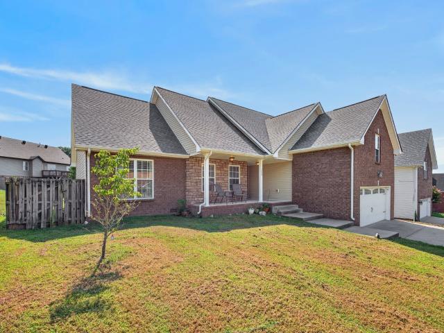 1809 Patricia Dr
