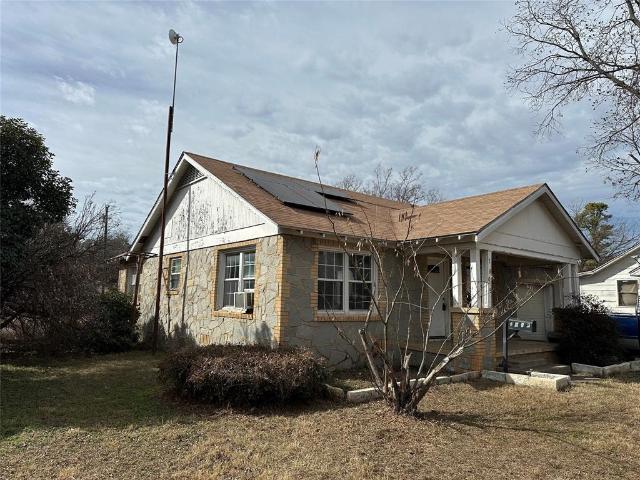 1809 9th St, Brownwood, TX 76801 | MLS #21142