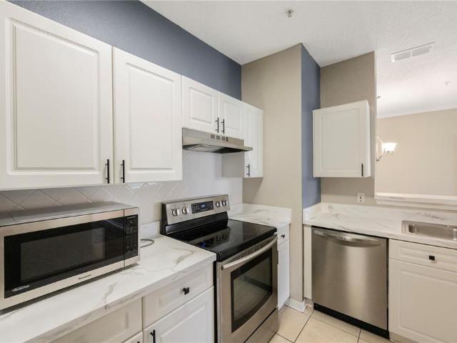 18001 Richmond Pl Dr, Unit 1010, Tampa, FL 33647 | MLS #TB8501