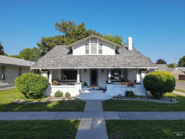 1800 Miller Ave