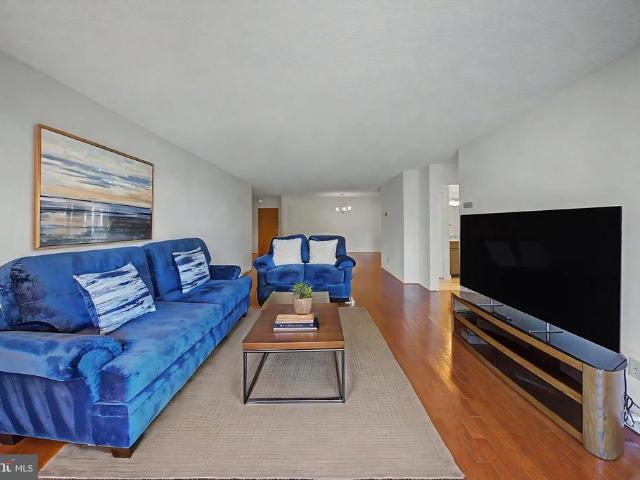 1800 Old Meadow Road # 920