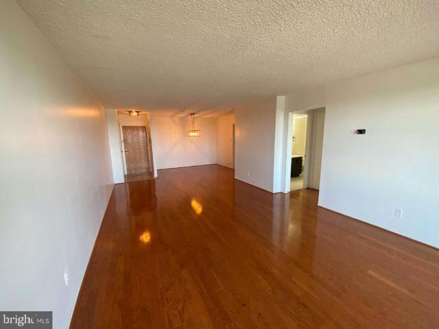 1800 Old Meadow Road # 1412