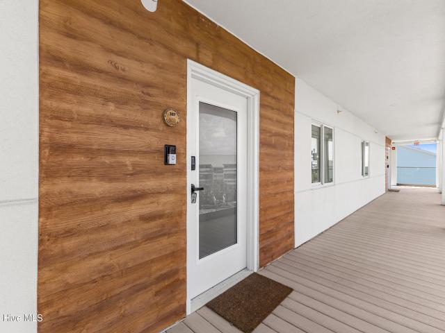 1800 Canal Drive # 307