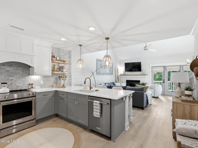 1800 Eastwood Road # 231