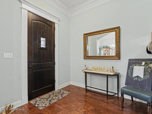 1800 Little Bend Place