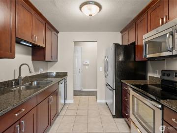 1800 SW 318th Pl, Unit 31C, Federal Way, WA 98023 | MLS #2505