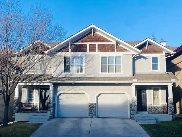 1800 sq feet Beautiful 3 Bedroom, finished basement & single car garage* — 3 Bedrooms Townhouse