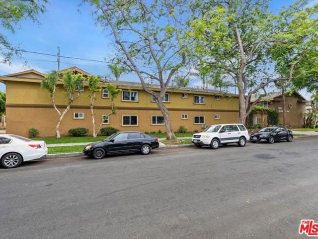 1800 W Glencrest Avenue