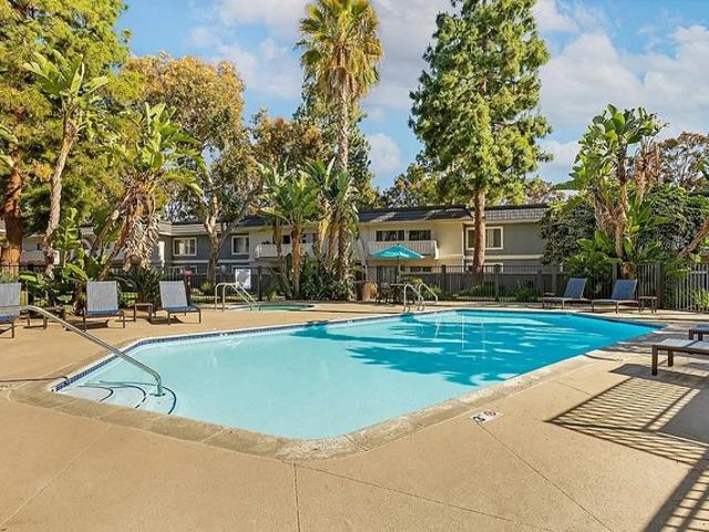1800 W Hillcrest Dr, Newbury Park, CA 91320