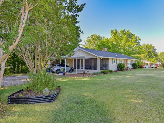 1801 Emerald Road