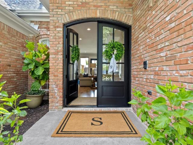 1801 Triple Crown Lane