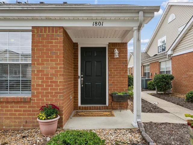 1801 Westgate CIR
