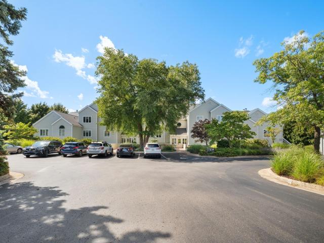 1802 Lakeshore Dr # 6 # St. Joseph, MI