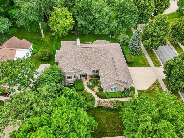 1802 Pineview Drive