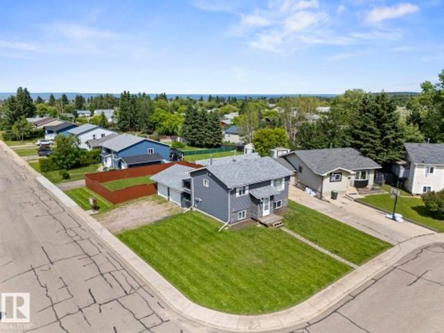 1802 12 Street, Cold Lake, AB, T9M 1L8 house for sale | Listing ID E4498 | Royal LePage